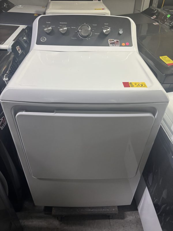 NEW scratch & dent GE 7.2 cu. ft. Electric Dryer GTD48EASW0WB