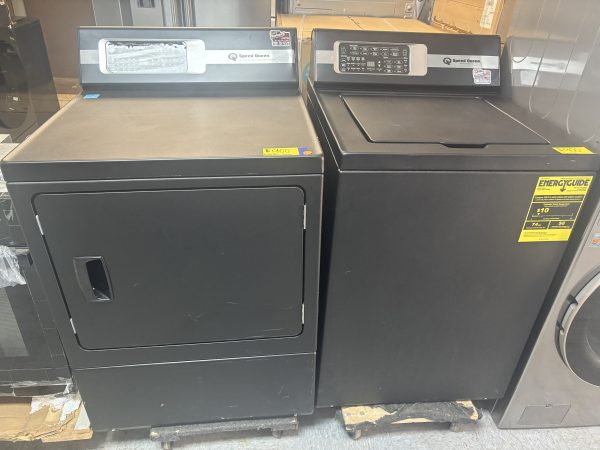 New Return- Scratch & dent Speed Queen Washer & Gas Dryer set