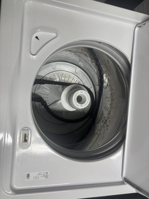 Whirlpool 3.9 cu. ft. Top Load Washer WTW4855HW3 - Image 2